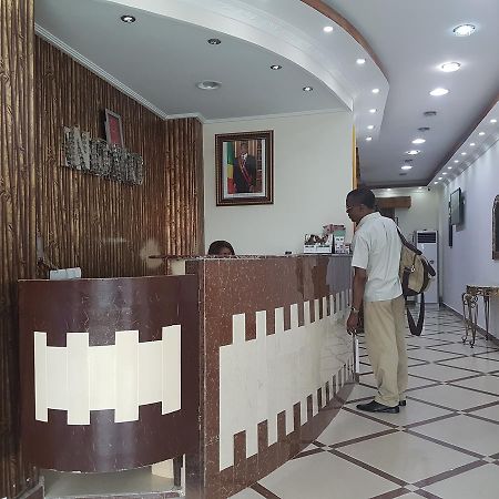 Novo Hotel Brazzaville Zewnętrze zdjęcie